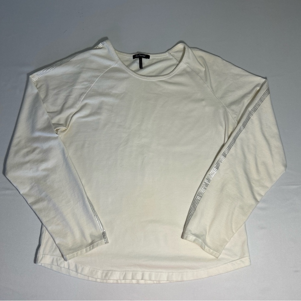 Daisy Fuentes Cream Top with Subtle Silver Details